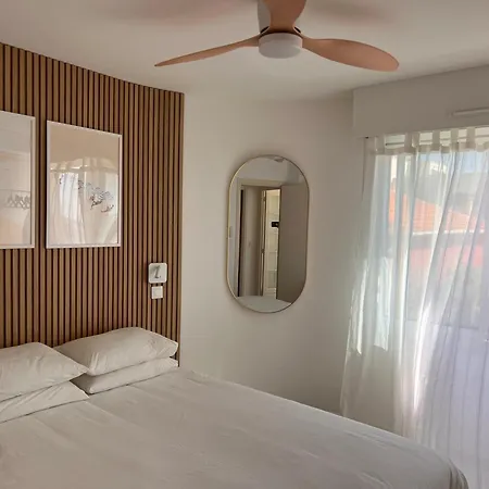 Les Pieds Dans L'eau - Carnon-Plage